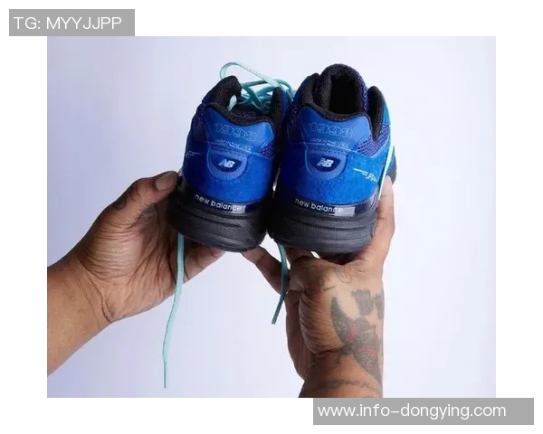 库里今日亮相穿搭JoeFreshgoods与NewBalance联名2010款球鞋引发热议 库里今日亮相穿搭JoeFreshgoods与NewBalance联名2010款球鞋引发热议