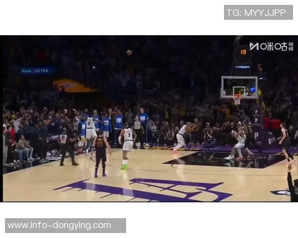 詹姆斯东契奇杜兰特齐聚26年200分50板50助俱乐部的辉煌时刻